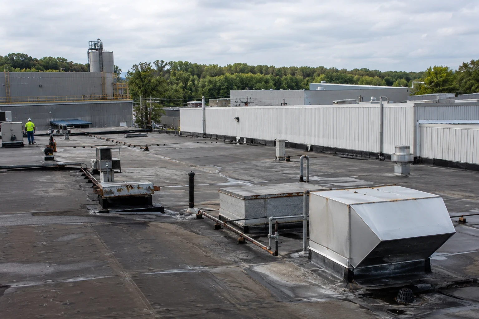 Manufacturing Roof Maintenance in Grand Prairie, TX